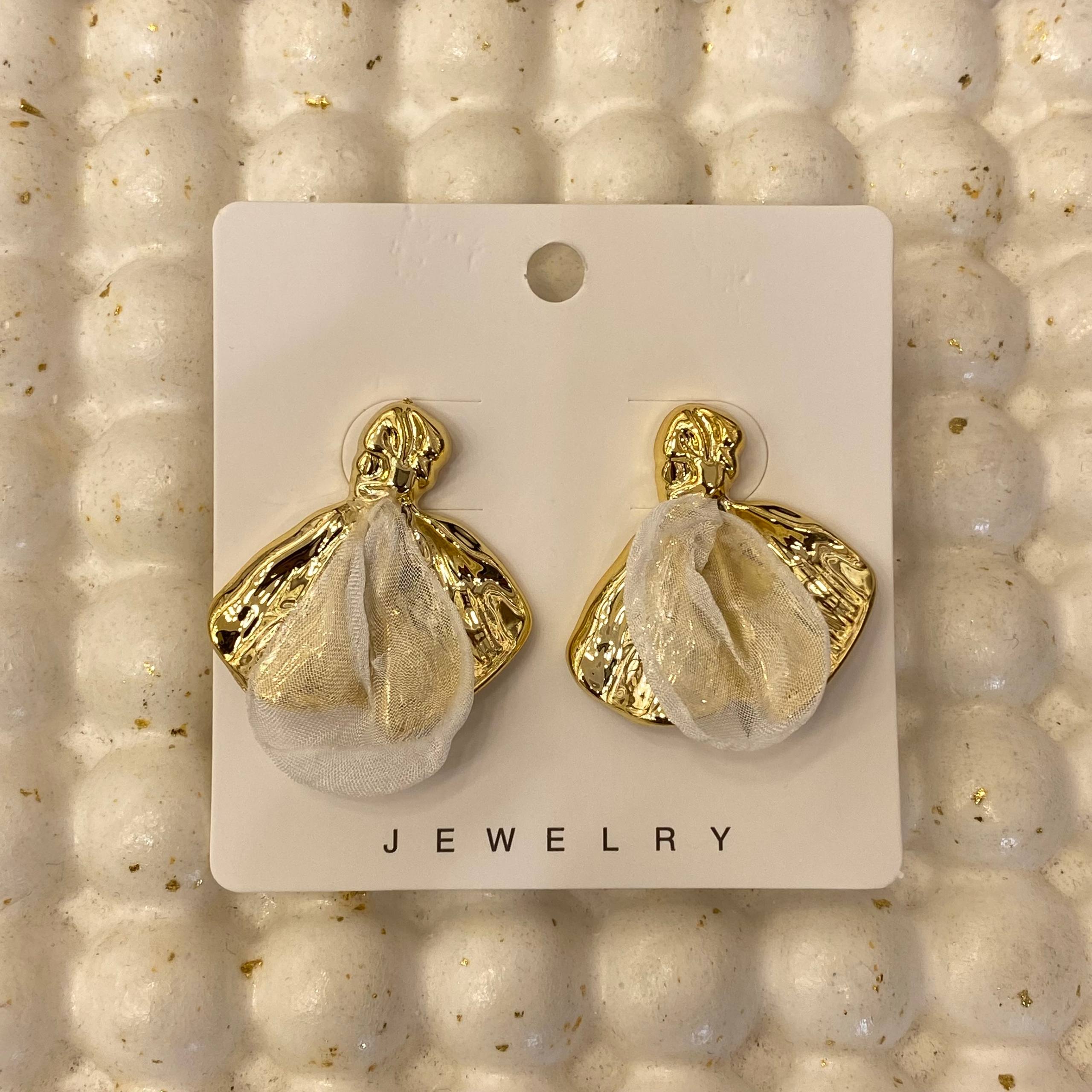 5666 Earrings