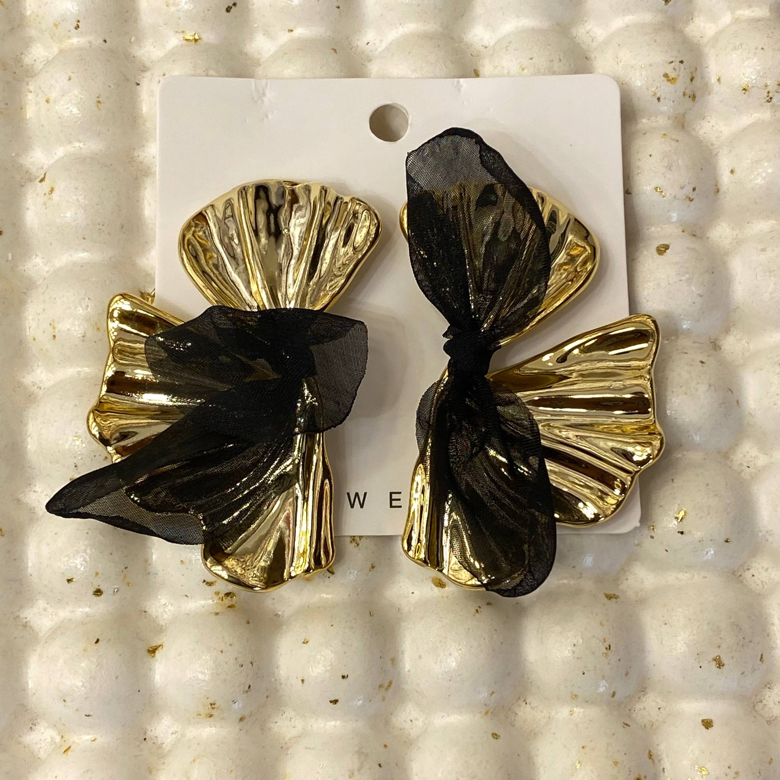 5667 Earrings