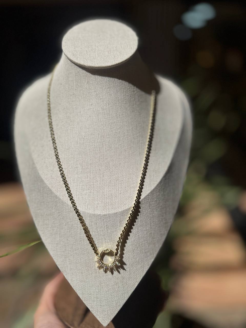 5832 Necklace Gold plated