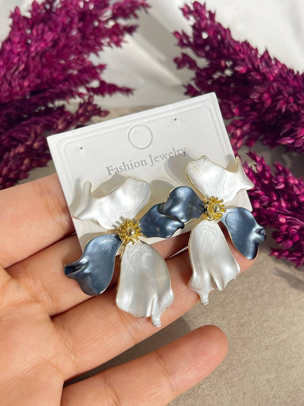 5704 Earrings