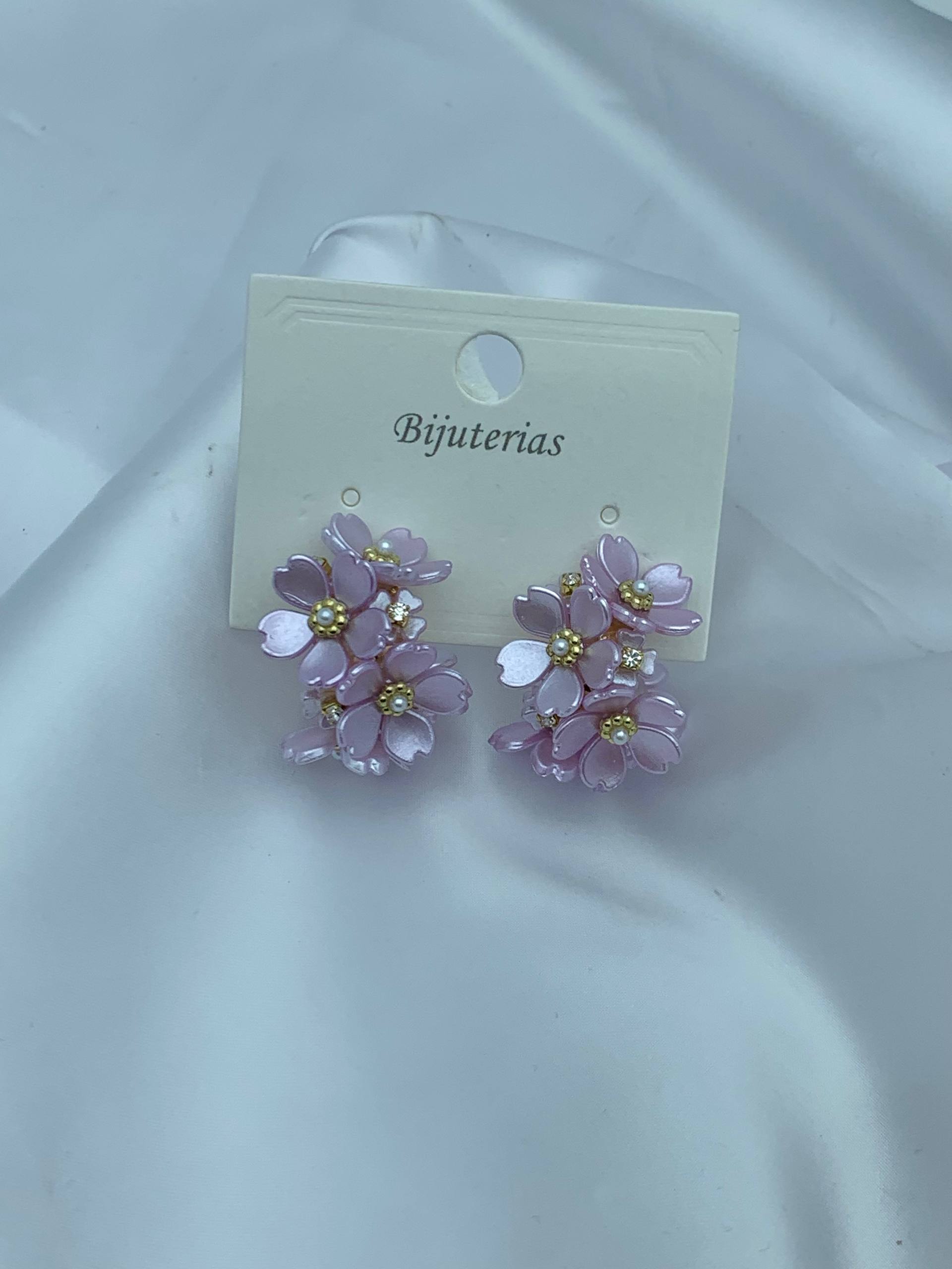 5688 Earrings