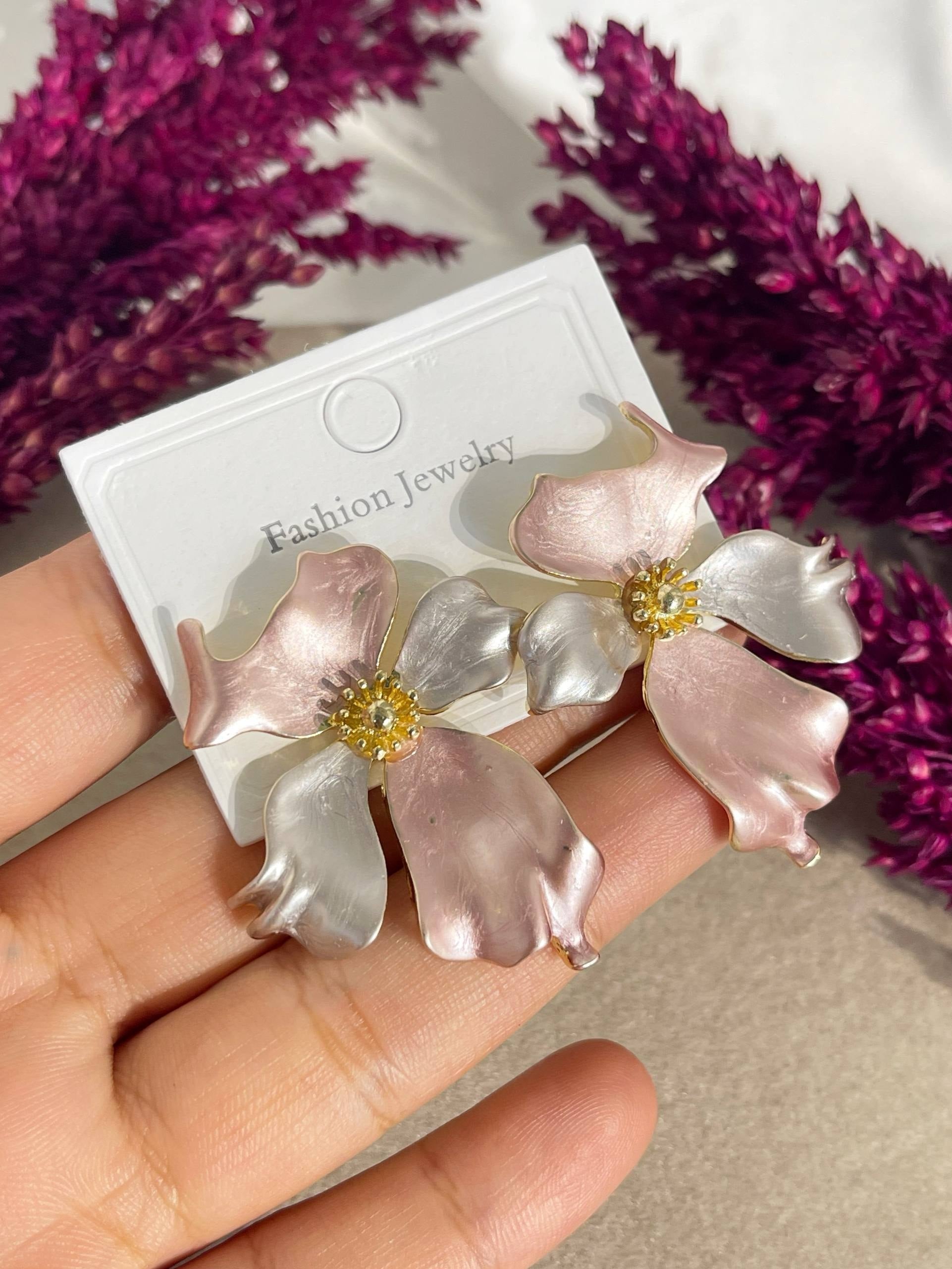 5704 Earrings