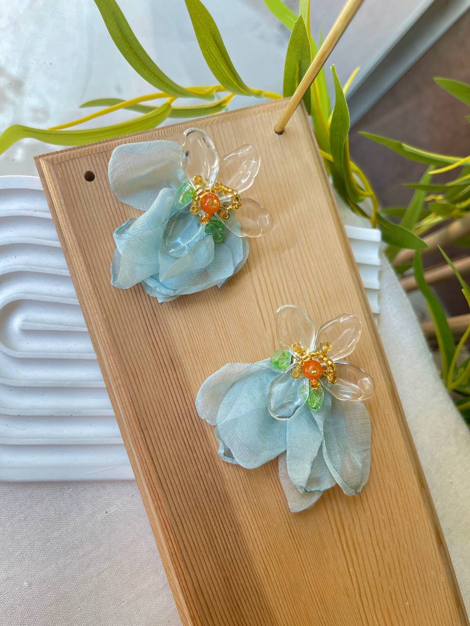 5702 Earrings